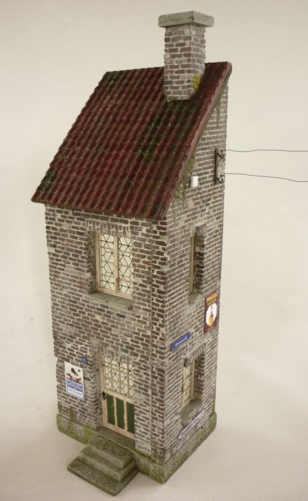 RT-Diorama 35258 Corner Building 1/35