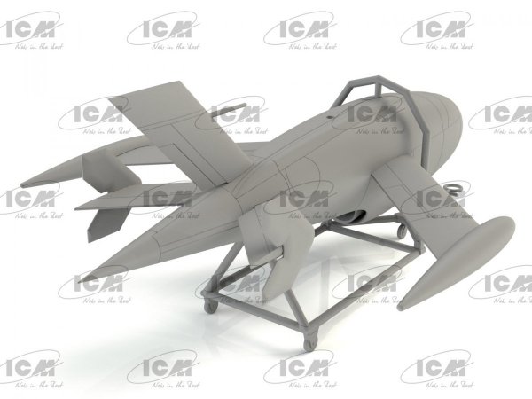 ICM 48400 Q-2A (AQM-34B) Firebee with trailer 1/48