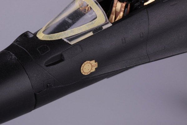 Eduard 73580 Su-33 Flanker D ZVEZDA 1/72