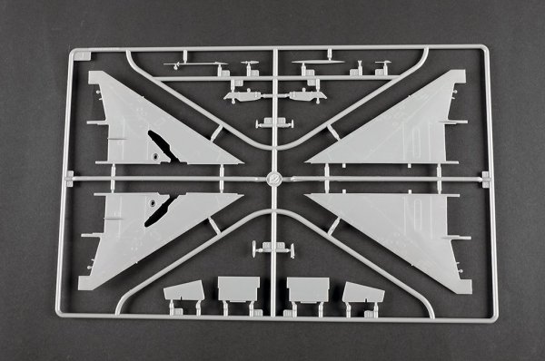 Trumpeter 02824 JJ-7 Trainer 1/48