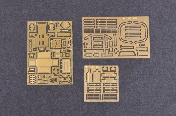 I Love Kit 61619 M4A3E8 Medium Tank - Early 1/16