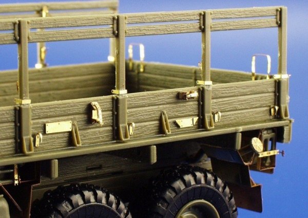 Eduard 35670 ZiL-157 6x6 Military Truck 1/35 Trumpeter
