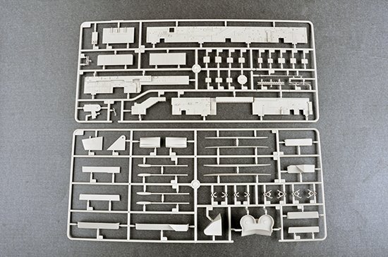 Trumpeter 05618 USS Intrepid CV-11 1/350