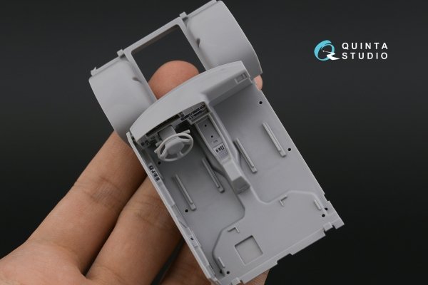 Quinta Studio QD35111 Toyota Hilux 3D-Printed &amp; coloured Interior on decal paper (MENG) 1/35