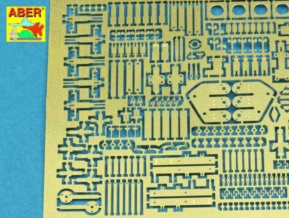 Aber 35259 Sd.Kfz.18 Pz.Kpfw.VI Ausf.E Tiger I (s.PzAbt. 501 in Tunisia) (1:35)