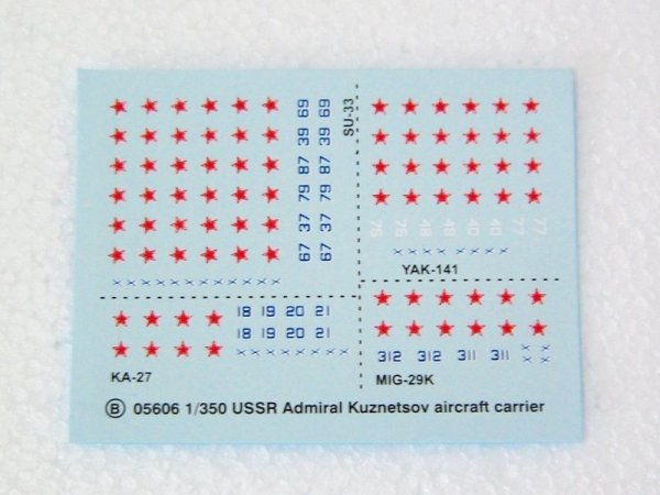 Trumpeter 05606 USSR Admiral Kuznetsov aircraft carrier 1:350