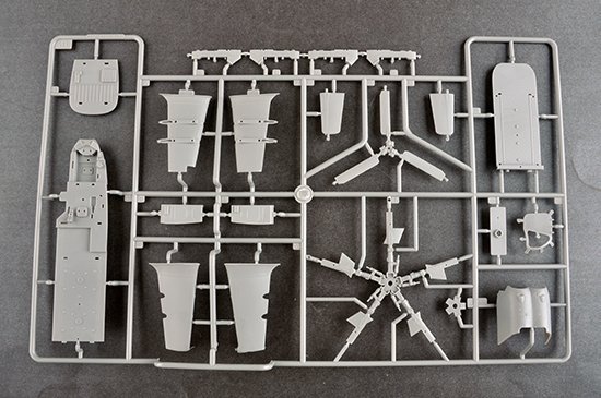Trumpeter 05812 Mi-24D Hind-D 1/48
