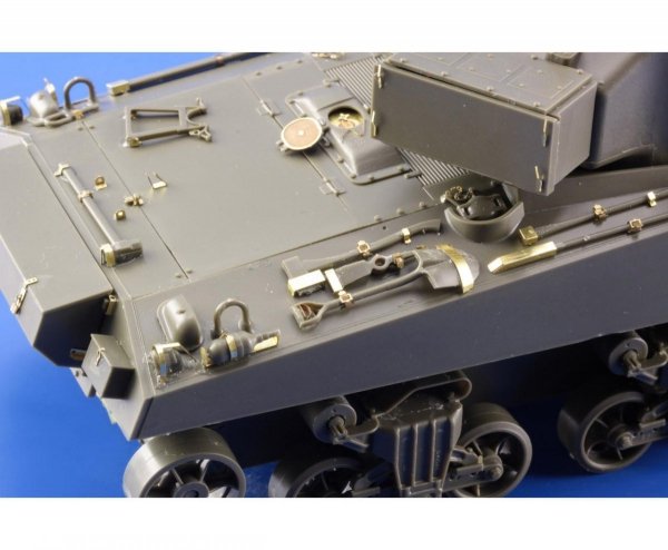 Eduard 36300 Sherman Mk. V Firefly 1/35 Tamiya