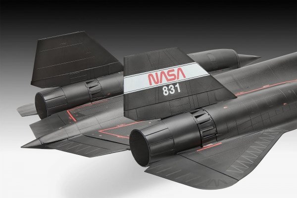 Revell 03751 Lockheed Martin SR-71 B Blackbird 1/48