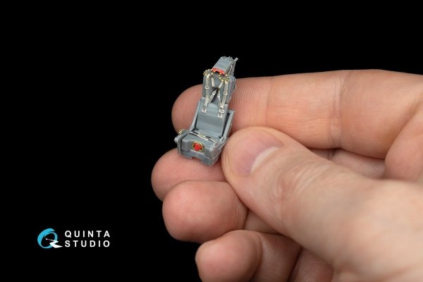 Quinta Studio QD48130 F-4D early 3D-Printed &amp; coloured Interior on decal paper (for ZM SWS kit) 1/48