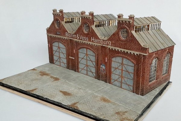 RT-Diorama 35285 Diorama-Base: &quot;Industrial Hangars&quot; 1/35