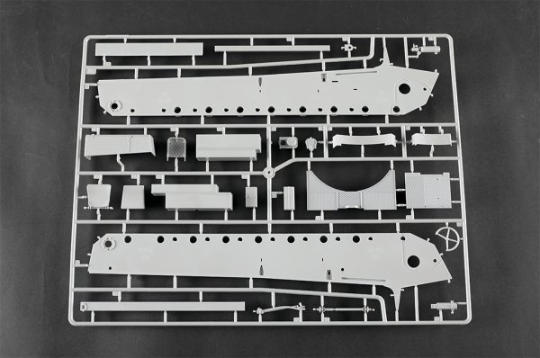 Trumpeter 00944 Pz.Kpfw.VI Ausf.E Sd.Kfz.181 Tiger I (Medium Production) 1/16