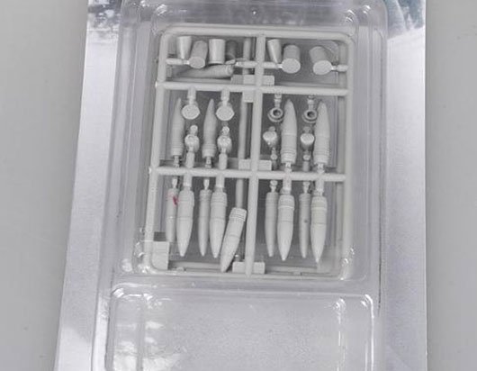 Trumpeter 06610 German 21CM cannon shells 1/35