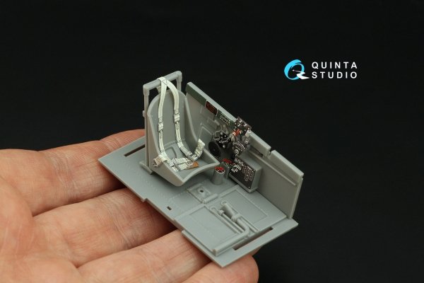 Quinta Studio QD32198 P-47D Thunderbolt Bubbletop Late 3D-Printed coloured Interior on decal paper (Hasegawa) 1/32