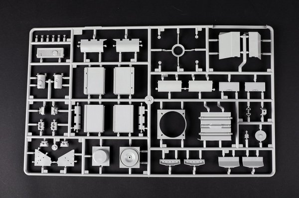 Trumpeter 00935 German Sd.Kfz 173 Jagdpanther Late Version 1/16