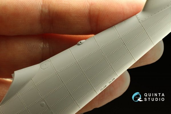 Quinta Studio QRV-025 Double riveting rows (rivet size 0.20 mm, gap 0.8 mm, suits 1/32 scale), White color, total length 5,8 m/19 ft