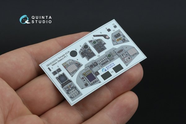 Quinta Studio QD+32232 Tornado ECR Italian 3D-Printed &amp; coloured Interior on decal paper (Italeri) (with 3D-printed resin parts) 1/32
