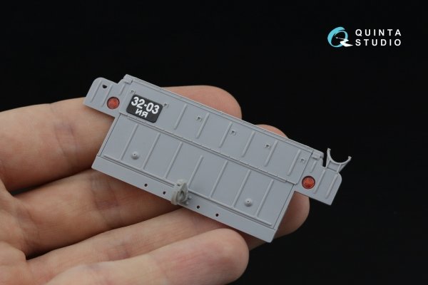 Quinta Studio QD+35170 GT-SM 3D-Printed &amp; coloured Interior on decal paper (AVD) (with 3D-printed resin parts) 1/35