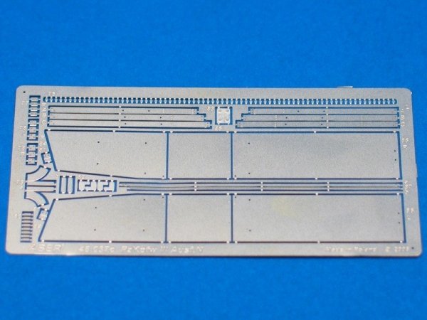 Aber 48037 Pz. Kpfw.III, Ausf.N (Sd.Kfz.141/2) Tamiya 1/48