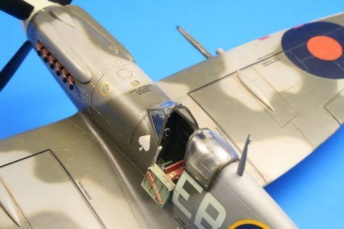 Special Hobby 48107 Supermarine Spitfire Mk.XII (1:48)