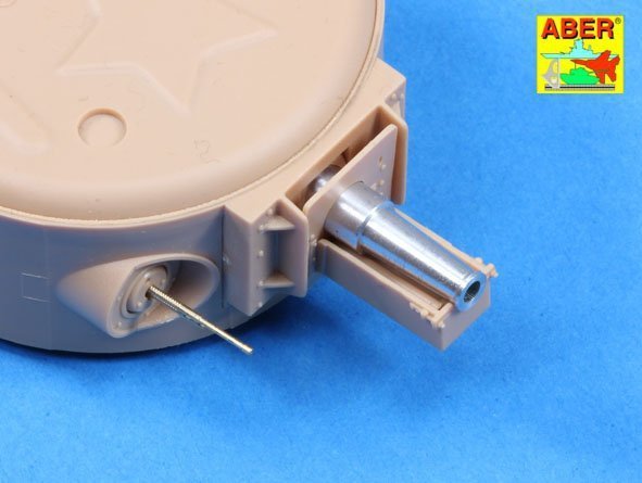 Aber 35l-175 Set of barrels for Soviet tank T-28 Early: 1 x KT-28 (76,2 mm), 3 x Machine Gun DT (7,62 mm) 1/35