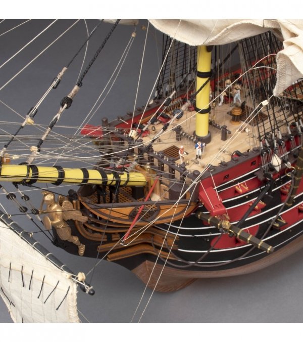 ARTESANIA LATINA 22901 Santisima Trinidad Trafalgar Ed. 1805 + figurki + miedziane poszycie 1/84