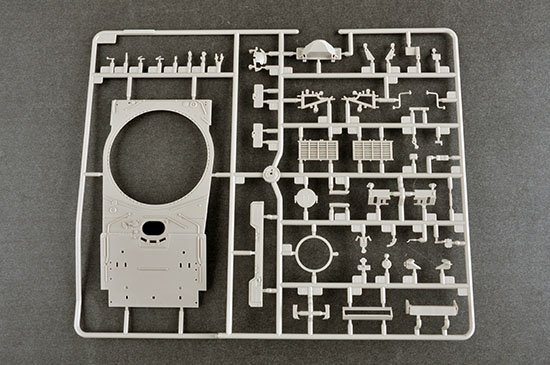 Trumpeter 09588 Russian T-80BVM MBT(Marine Corps) 1/35