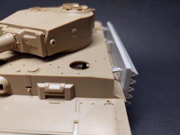 Panzer Art RE35-685 Tiger I tank wooden sapper “Bruckentafel” 1/35