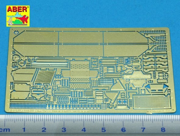 Aber 48006 German tank destroyer Sd.Kfz. 138/2 Jagdpanzer 38(t) ''Hetzer'' (1:48)