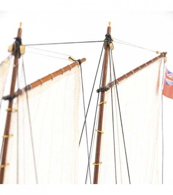 ARTESANIA LATINA 19005 Captain's Longboat HMS Endeavour 2022 1/50