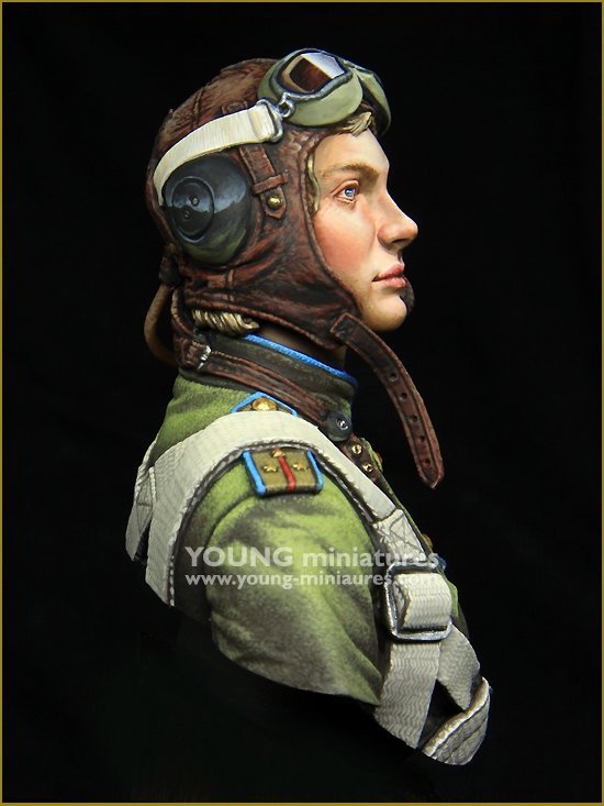 Young Miniatures YM1878 NIGHT WITCHES Soviet Night Bomber Regiment WWII 1/10