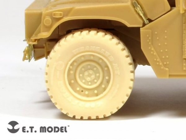 E.T. Model ER35-015 US Army HUMVEE Weighted Road Wheels 1/35