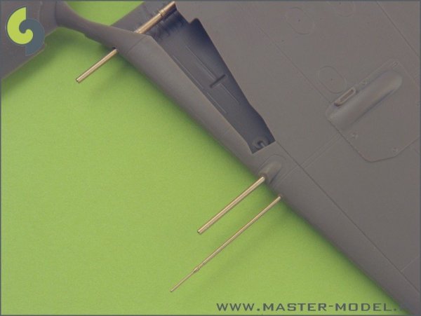 Master AM-48-018 Fw 190 A6 armament set (MG 17 barrel tips, MG 151 barrels, MG 151 fairings) &amp; Pitot Tube (1:48)