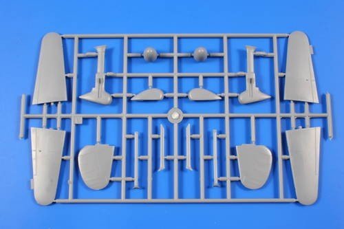Specjal Hobby 48121 V-173 Flying Pancake (1:48)