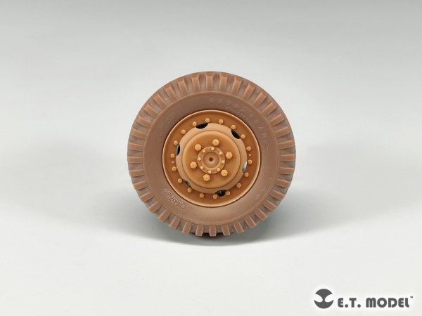 E.T. Model P35-150 U.S.Army M8/M20 Light Armored Car Sagged Wheels For TAMIYA Kit 1/35