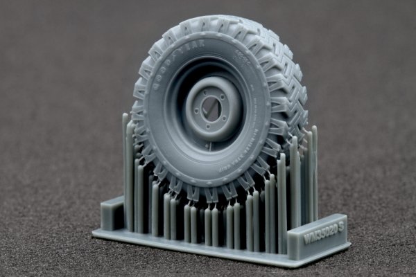 ScaleX WM 35020 L. Rover 88 6.5 small Ordinary wheel set (for AK-Interactive) 1/35