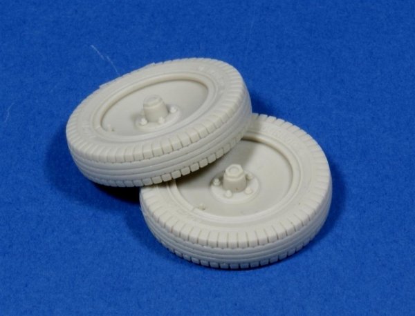 Panzer Art RE35-132 Drive wheels for Sd.Kfz 10 &amp;250 (commercial pattern A) 1/35