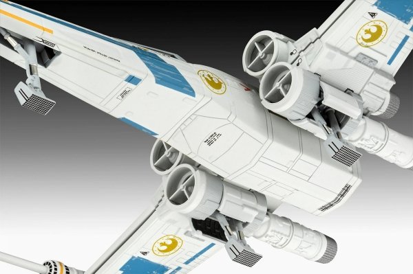 Revell 06791 Star Wars: The Mandalorian and Grogu New Republic X-Wing Fighter 1/57