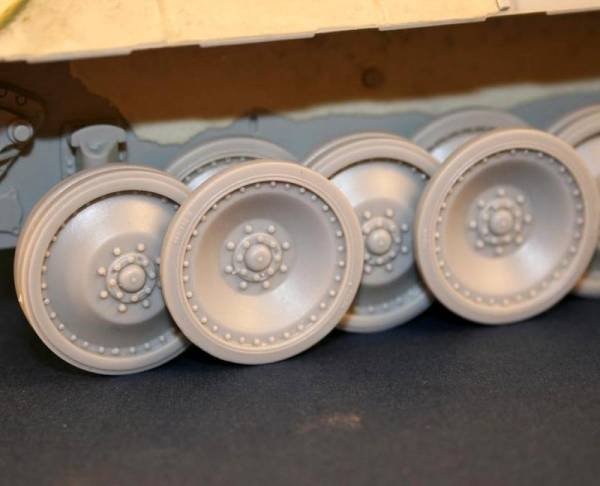 Panzer Art RE35-113 “Strengthen” road wheels for Panther D 1/35