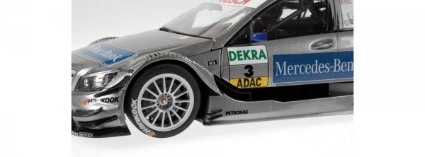 Revell 07087 Mercedes Bank AMG C-Klasse DTM 201 (1:24)