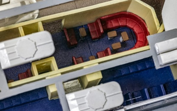Airfix 09171V SR.N4 Hovercraft (Vintage Classics) 1/144