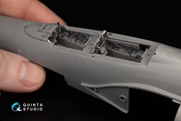 Quinta Studio QD48370 F-4E late without DMAS 3D-Printed &amp; coloured Interior on decal paper (Meng) 1/48