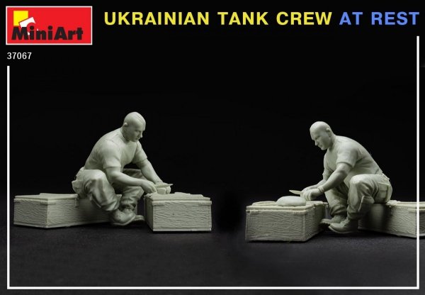 MiniArt 37067 UKRAINIAN TANK CREW AT REST 1/35