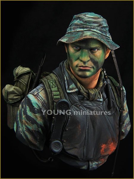 Young Miniatures YM1845 US NAVY SEAL VIETNAM 1/10