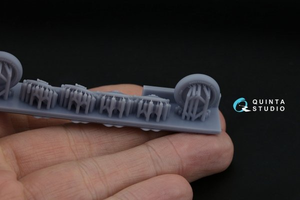 Quinta Studio QT48036 I-16 Wheels (late type) with separate hubs and weighted tires (all kits) 1/48
