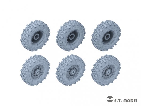 E.T. Model P35-167 Modern French AMX-10RCR Tank Destroyer Sagged wheels 1/35