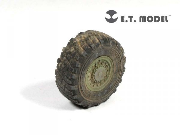 E.T. Model ER35-017 US ARMY LAV Weighted Road Wheels Wide for Trumpeter 1/35
