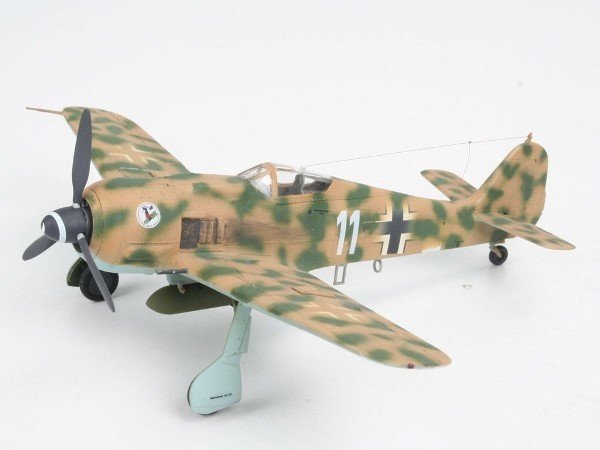 Revell 04171 Focke Wulf Fw 190F-8 &amp; Bv 246 Hagelkorn (1:72)