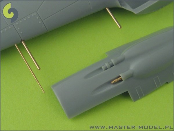  Master AM-72-014 Fw 190 A7, A8 armament set (MG 131, MG 151 barrel tips) &amp; Pitot Tube