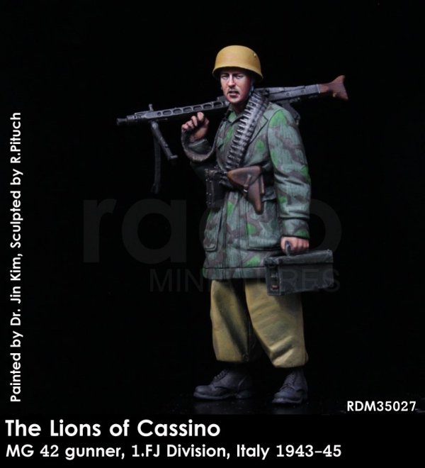 RADO Miniatures RDM35027 The Lions of Cassino/MG 42 gunner, 1. FJ Division, Italy (1943-45) 1/35